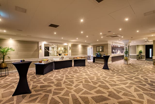 DoubleTree by Hilton London Ealing