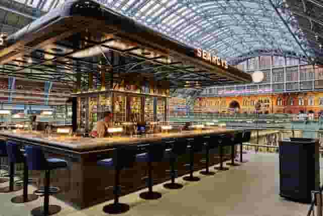 St Pancras Brasserie and Champagne Bar by Searcys