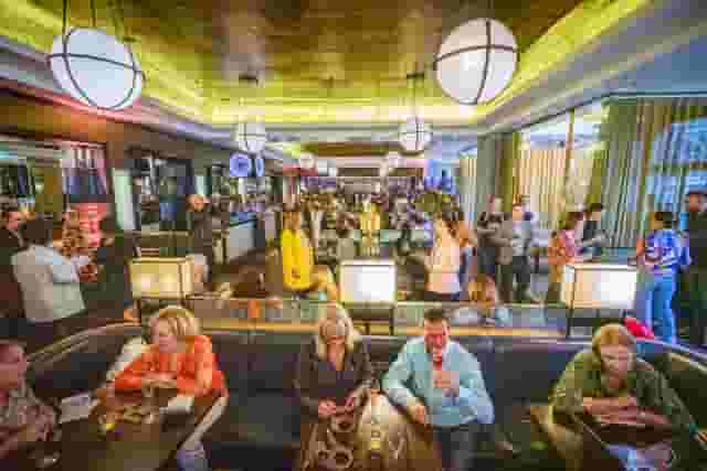 St Pancras Brasserie and Champagne Bar by Searcys