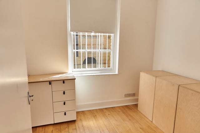 Minimalist event space at 67 York Street Gallery, perfect for meetings and gatherings.