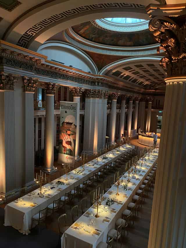 Signet Library