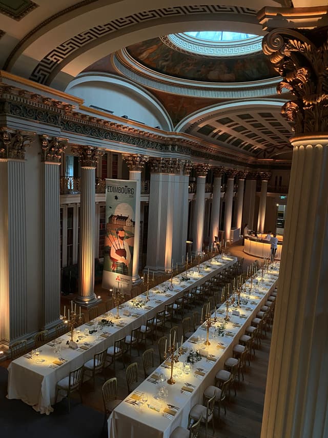 Signet Library