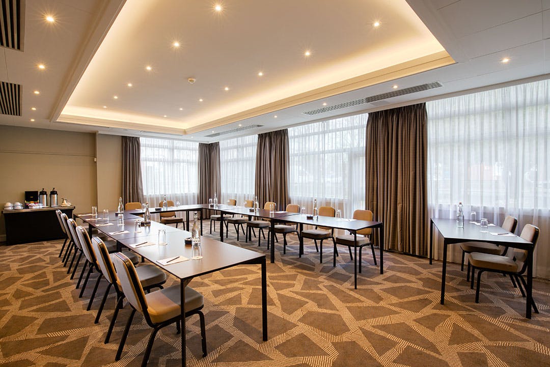 Springfield Suite meeting room at DoubleTree London Ealing, bright and inviting for events.