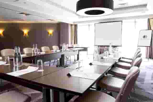 DoubleTree by Hilton London Ealing