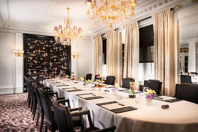 Le Salon Français
