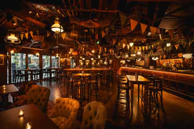 Mr Fogg's City Tavern - image 3