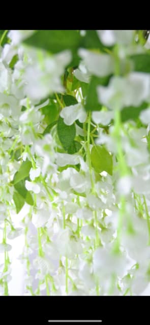 Elegant white floral decorations for weddings and corporate events at EVE Studio.