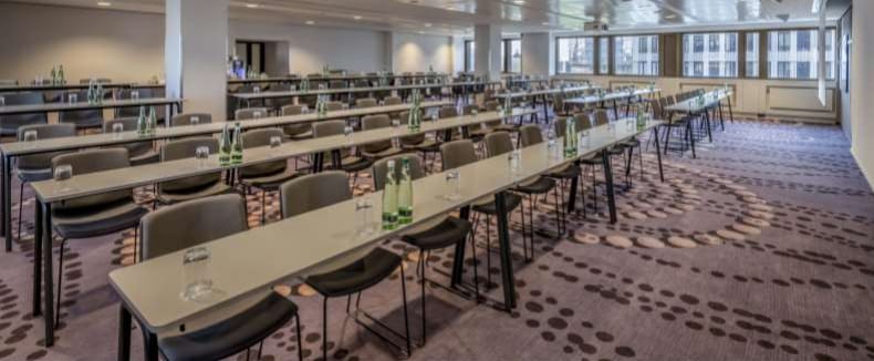 Matrix meeting space at Frankfurt Marriott, classroom setup for workshops and presentations.