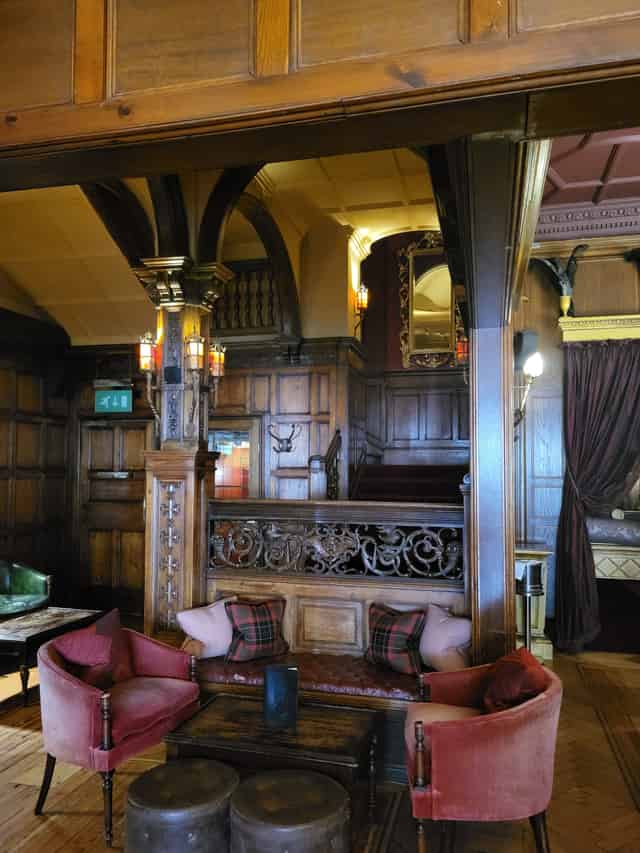 Bar 190