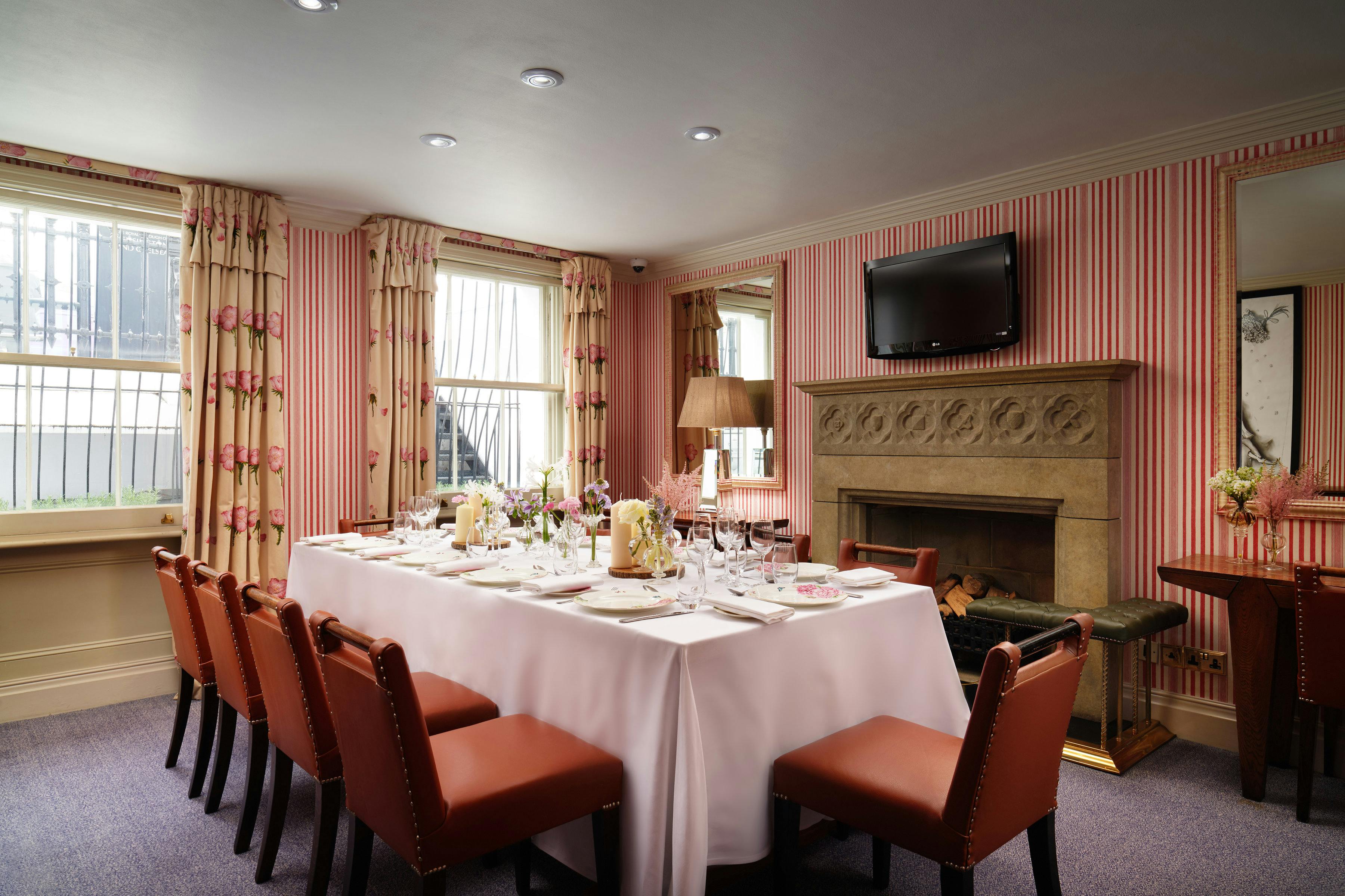 Elegant dining room at The Pelham Hotel, perfect for corporate dinners and private events.