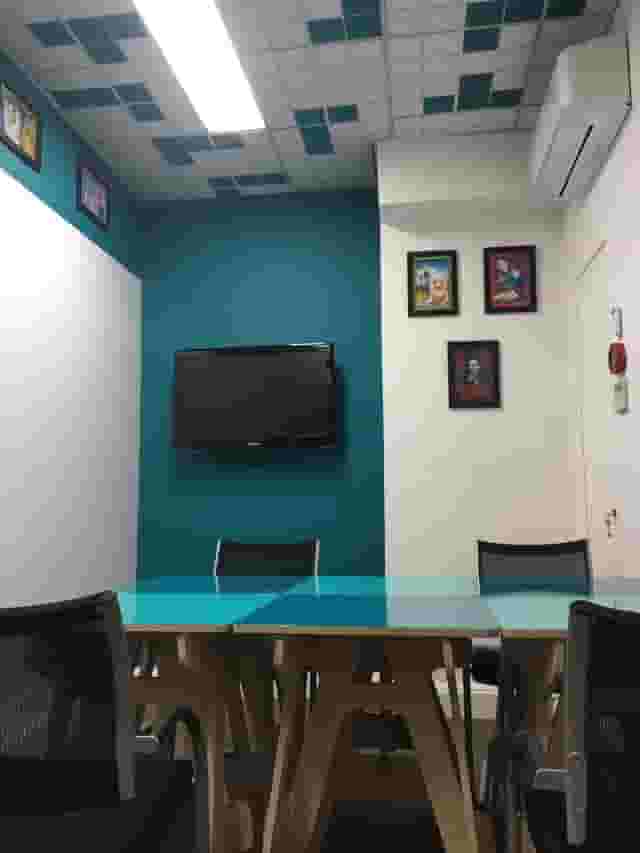 kBone Meeting Room