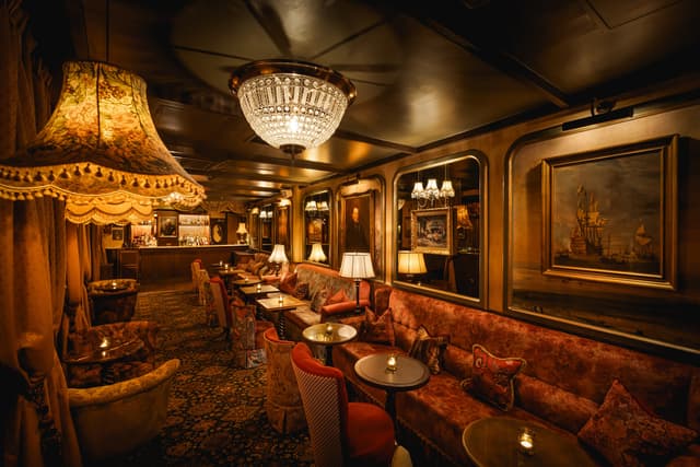 Mr Fogg's City Tavern