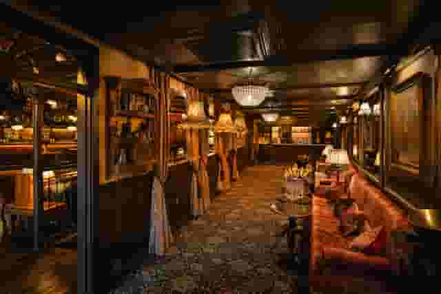 Mr Fogg's City Tavern