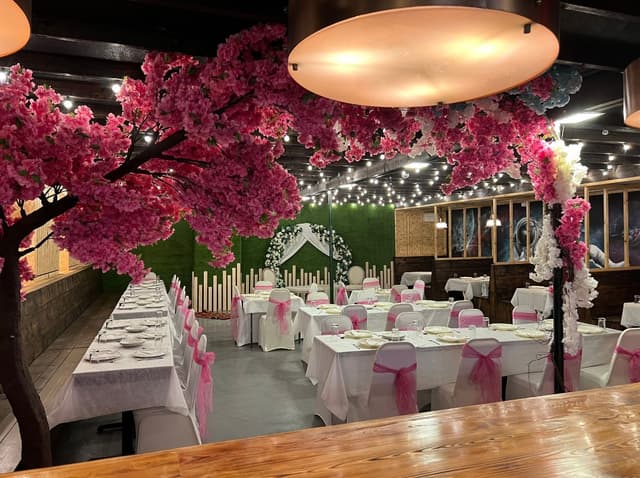 Basement diner
