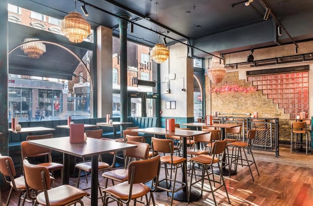 Stylish event venue with natural light and flexible seating at Bill Chill Kings Cross.