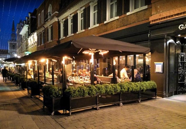 Outdoor dining at TOP TERRACE, Piccadilly, perfect for networking events and receptions.