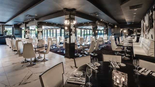 Elegant semi-private dining room in Richmond, ideal for corporate events and gatherings.