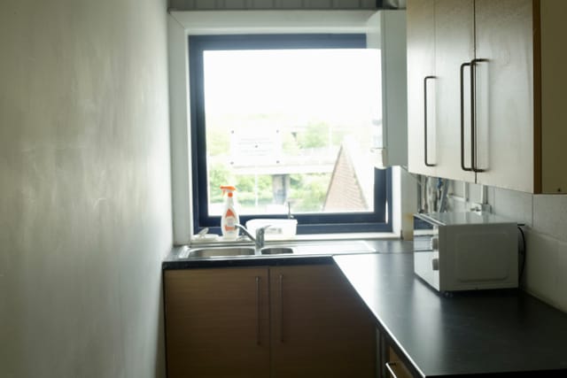 White Room kitchenette at Blankbox, ideal for event breaks and catering needs.