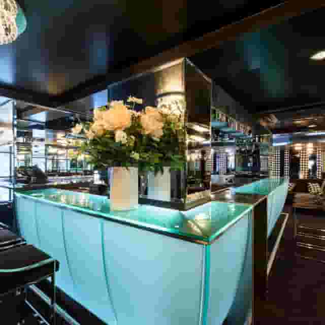 Sloane Avenue (Gaucho)