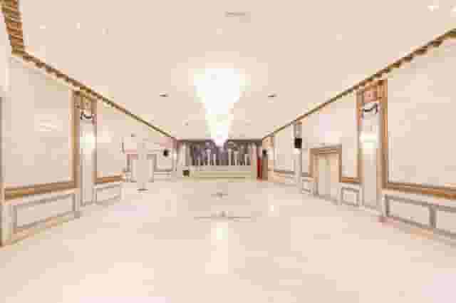 Les Salons Hoche