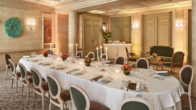 Salon Tuileries