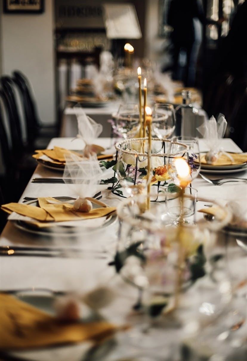 Elegant dining table in Vienna Salon, perfect for weddings and upscale events.