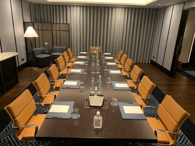 Sakura Boardroom