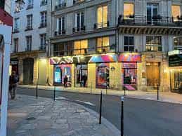 Vibrant Cremerie 2 venue in Paris, perfect for creative events and gatherings.