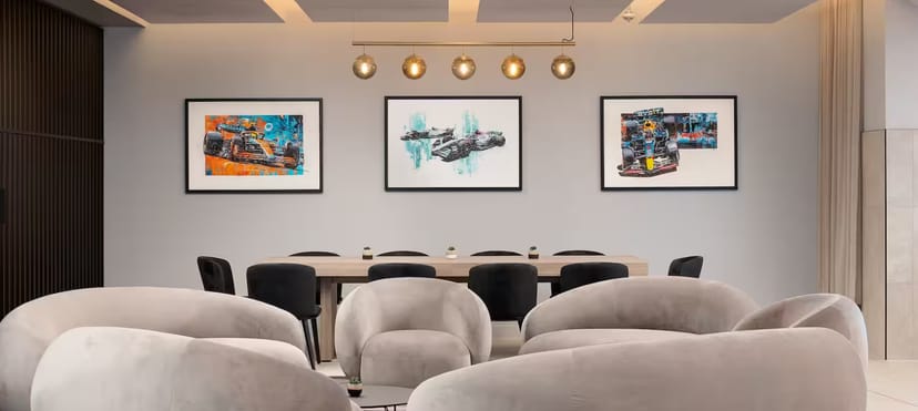 Silverstone Wing meeting space with sleek design, ideal for conferences and brainstorming.