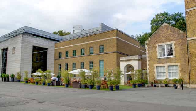 Summer terrace and Queen's courtyard