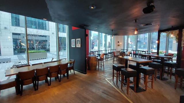 Veeno Italian Wine Bar Leeds