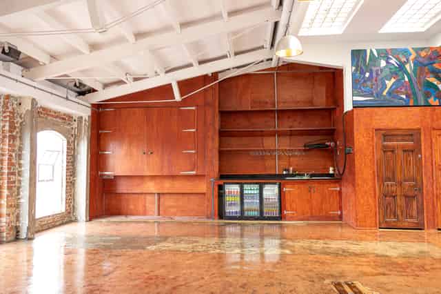 Vittoria Wharf Studio