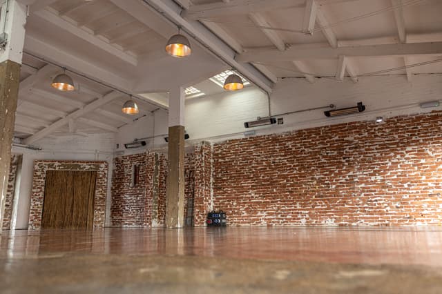 Vittoria Wharf Studio