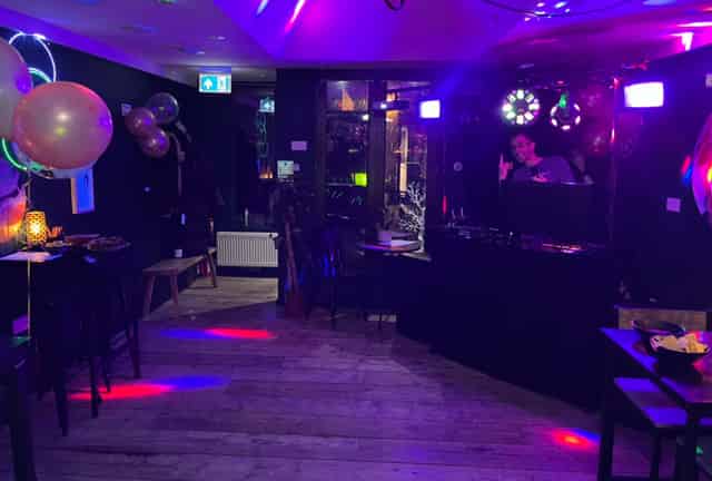 Kix Bar + Kitchen