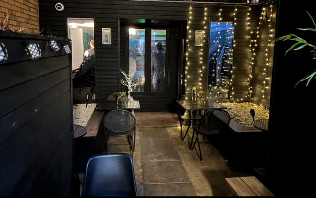 Kix Bar + Kitchen