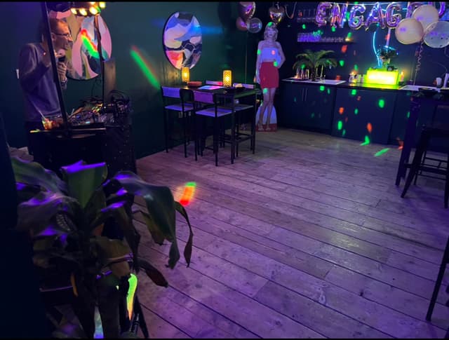 Kix Bar + Kitchen