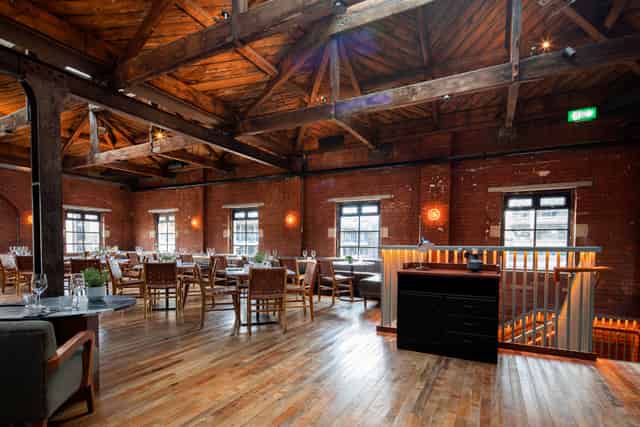 Light Bar & Dining