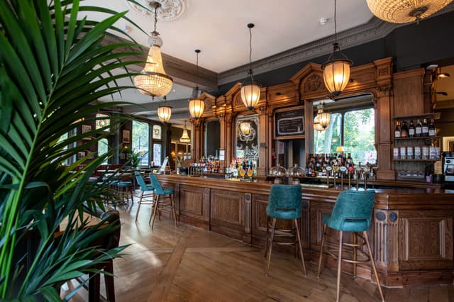 Brook Green Hotel