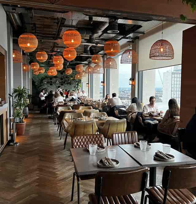 Treehouse Hotel London - image 2