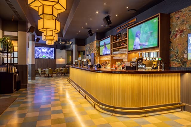 Goldwood Pub & Kitchen