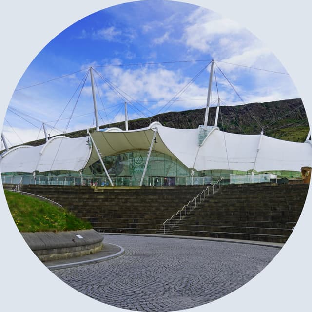 Dynamic Earth