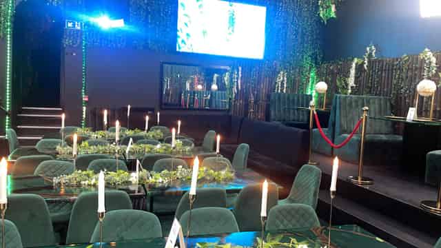 Jungle Bar & Grill