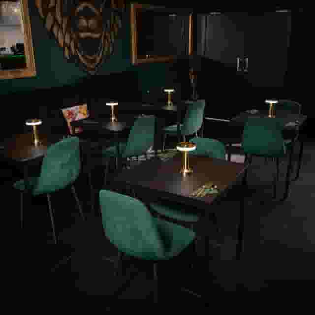 Jungle Bar & Grill
