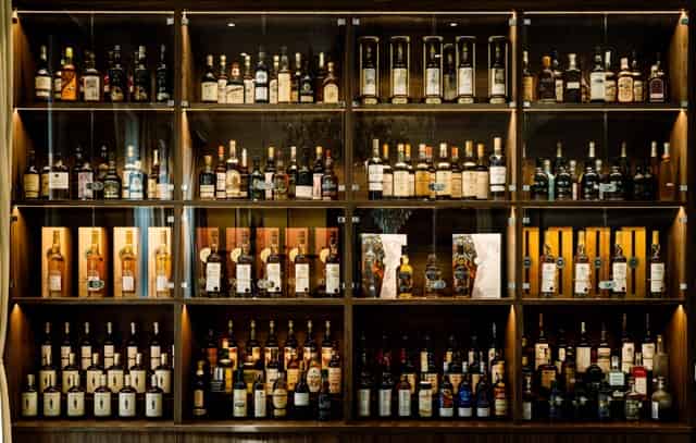 VCLUB Whisky Lounge