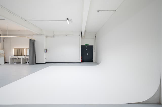 Studio 4
