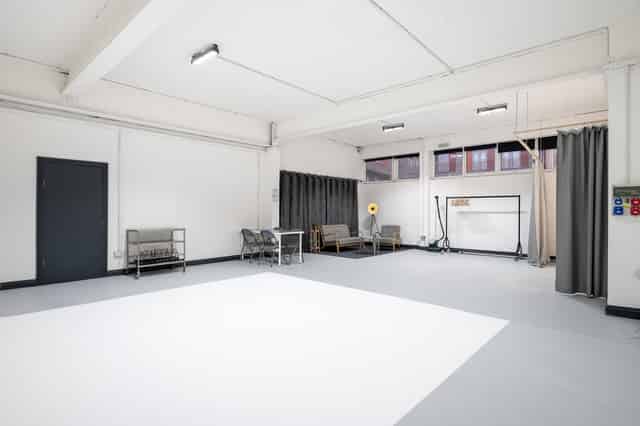 Studio 4