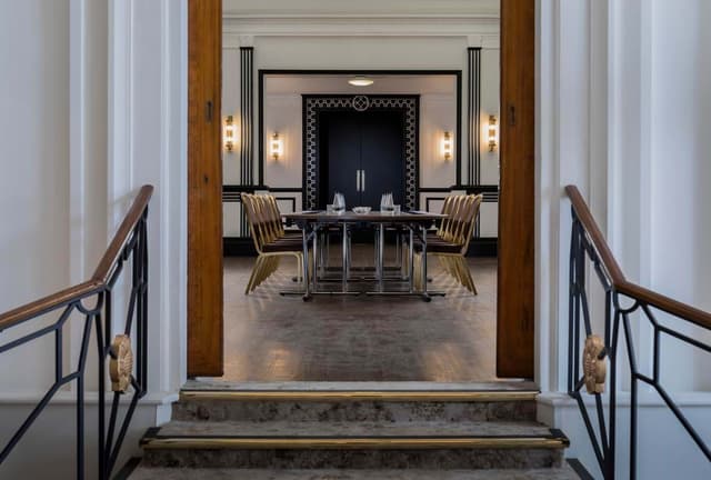 The Queens Hotel