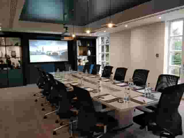 DoubleTree by Hilton London Kensington