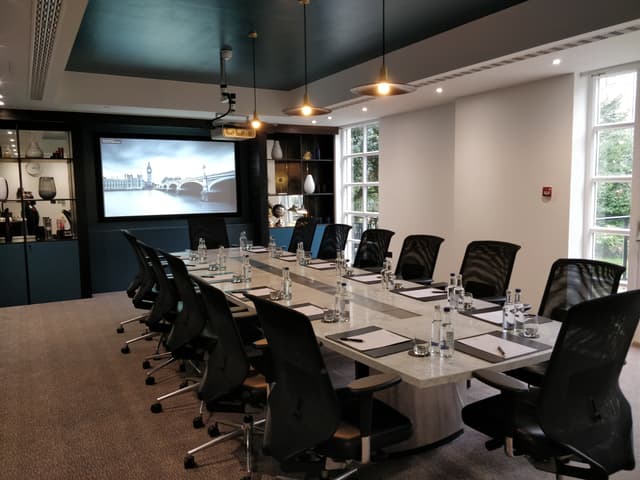 DoubleTree by Hilton London Kensington