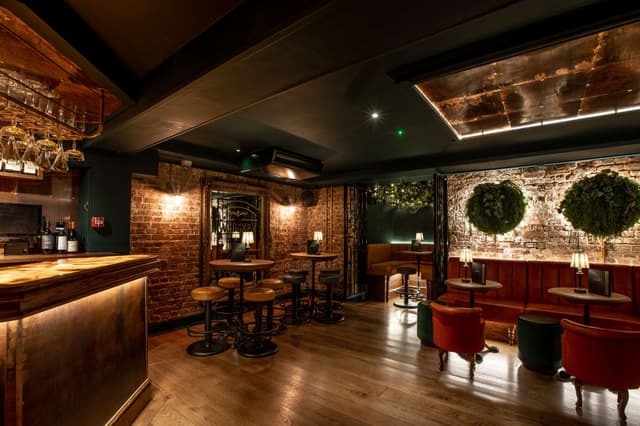 Smith’s Cocktail Bar